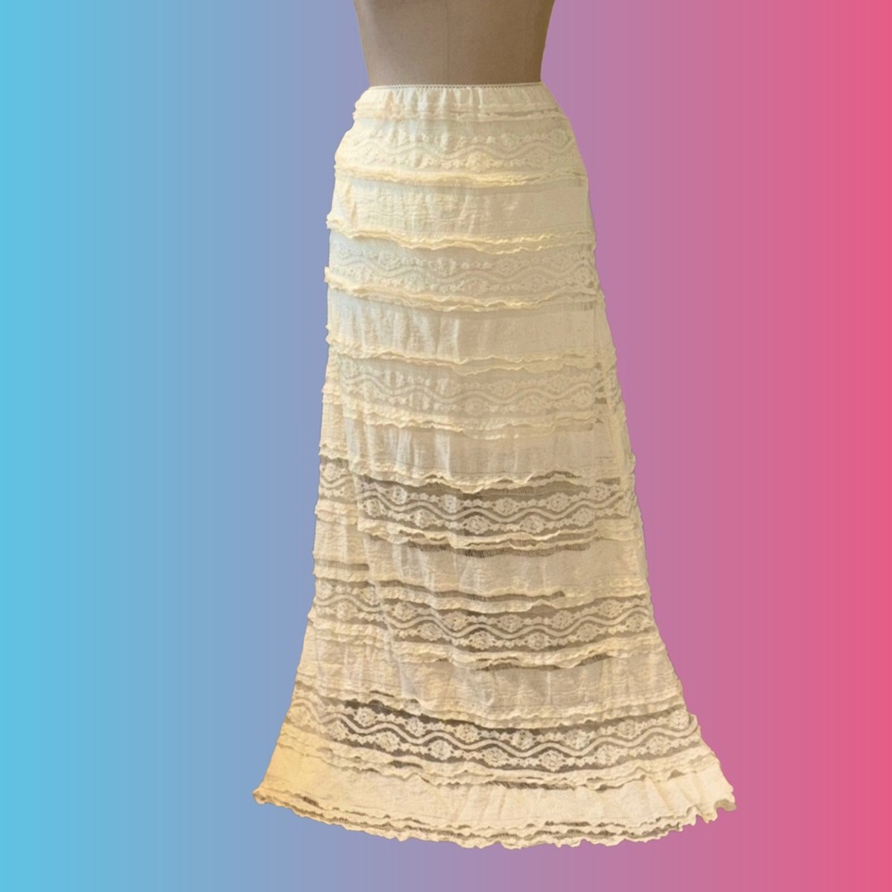 American Eagle Outfitters Cream Lace Maxi Skirt